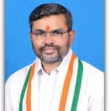 Bagalkot By-Election: ಡಬಲ್ ವೋಟರ್ಸ್ಗೆ ಢವಢವ! ಆ ವಿದ್ಯಾರ್ಥಿಗಳಿಗೆ ಜೈಲು ಫಿಕ್ಸ್? ಕೈ-ಪಡೆಯ ಮಾಸ್ಟರ್ ಪ್ಲಾನ್; ಬಿಜೆಪಿಯಿಂದ ಓಪನ್ ಚಾಲೆಂಜ್!