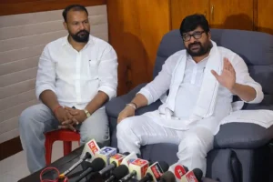 Separate Corporation: ಧಾರವಾಡ ಧಗಧಗ: ಜಗ್ಗದ ಜೋಶಿ-ಬಗ್ಗದ ಬೆಲ್ಲದ್! ‘ಪ್ರತ್ಯೇಕ ಪಾಲಿಕೆ’ ಕ್ರೆಡಿಟ್ ರಾಜಕಾರಣಕ್ಕೆ ಬಲಿಯಾಯಿತೇ?